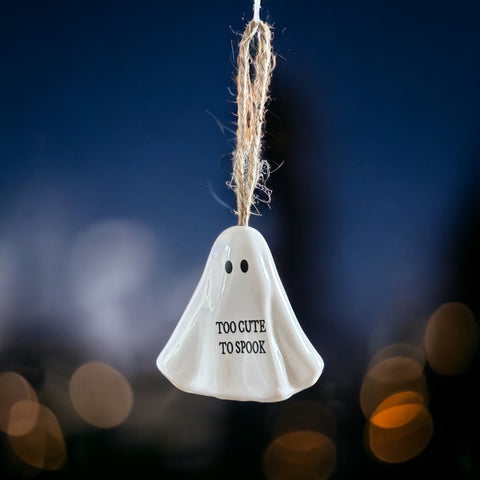 Hanging Ghosts - Too Cute To Spook